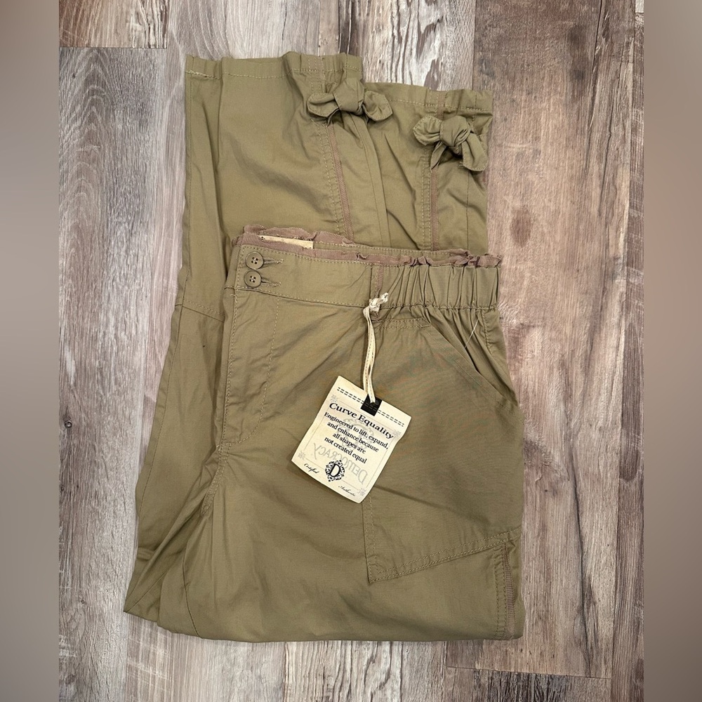 NWT Democracy Cargo Pants Curve Equality Stretch Waist Leg Ties Neutral Sz 14 - Picture 2 of 9